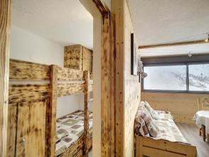 MOY4666ppf5ob648k7d9d91.jpg